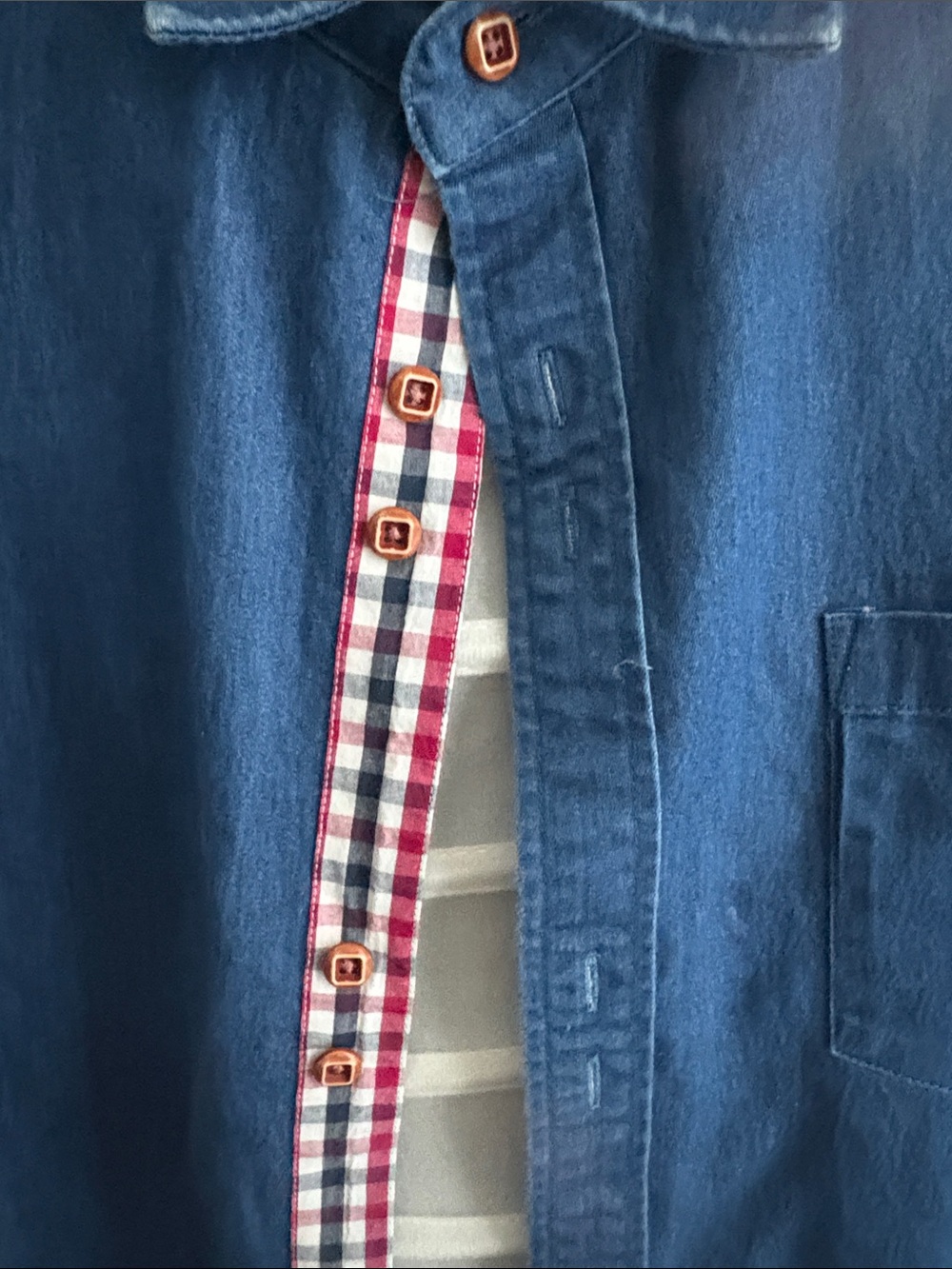 Men's Casual Blue Button-Down Shirt with Check Trim - Picture 4 of 8